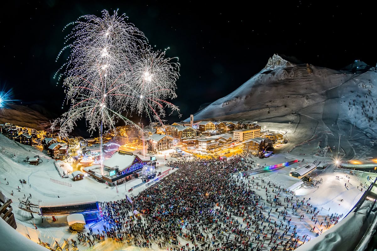 Feu d'artifice à TIgnes le Lac l'hiver - andyparant
